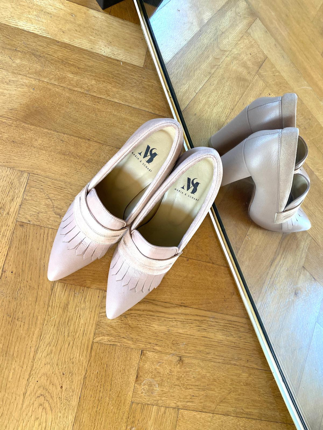 In hohen Schuhen laufen lernen: Die komplette Anleitung
